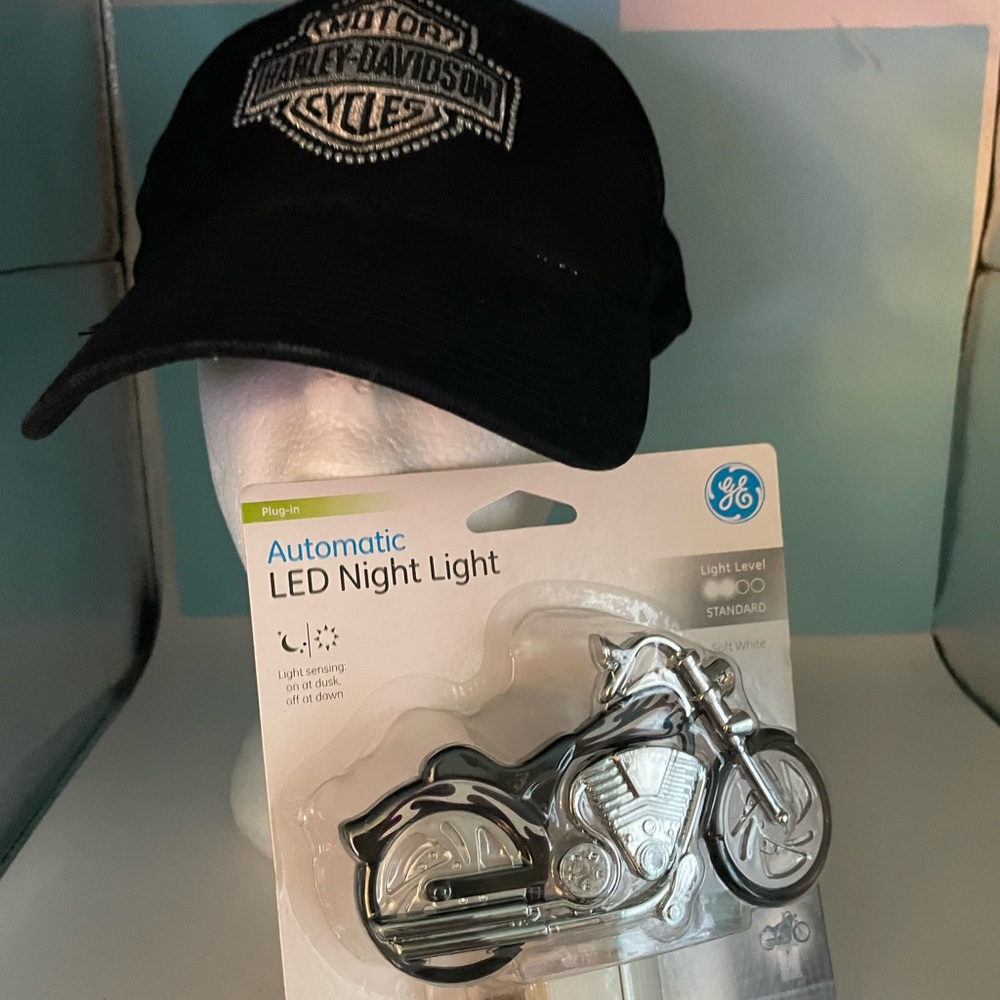 Harley-Davidson Black Logo Hat with Motorcycle Night Light for Outlet New